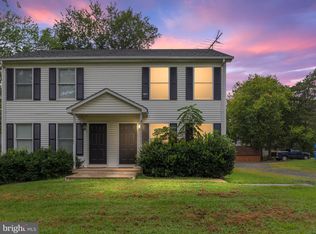 202 N Rappahannock St, Remington, VA 22734