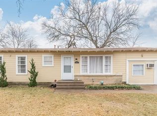 607 Graham St, Cleburne, TX 76033