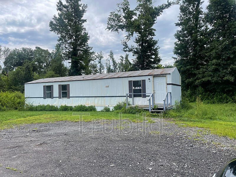 1st image of 42 Maryland Dr