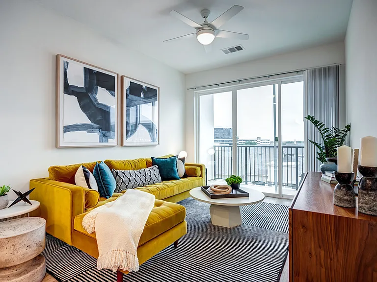 Lakeshore Pearl — Photo 5