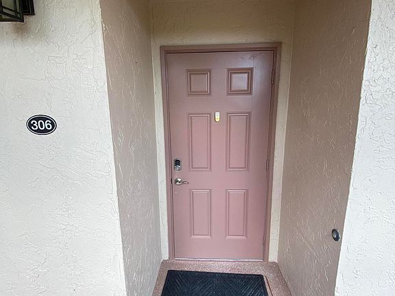3rd image of 15461 Pembridge Drive #306