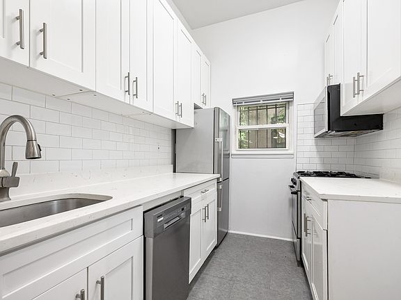 2nd image of 339 W 19th St APT C