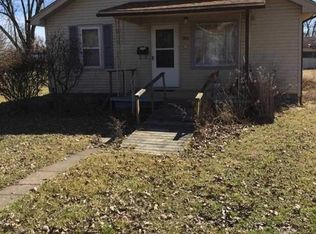 215 W Madison St, Shelburn, IN