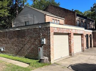 2200 Crosstimbers St UNIT 4-3, Huntsville, TX 77320