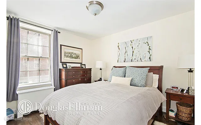 Rented by Douglas Elliman | media 18