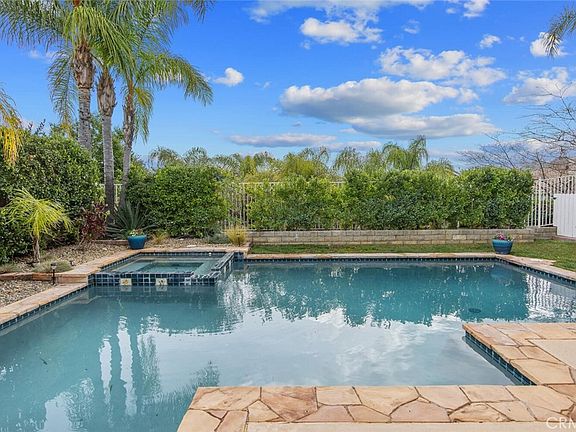 5th image of 25640 Shaw Pl