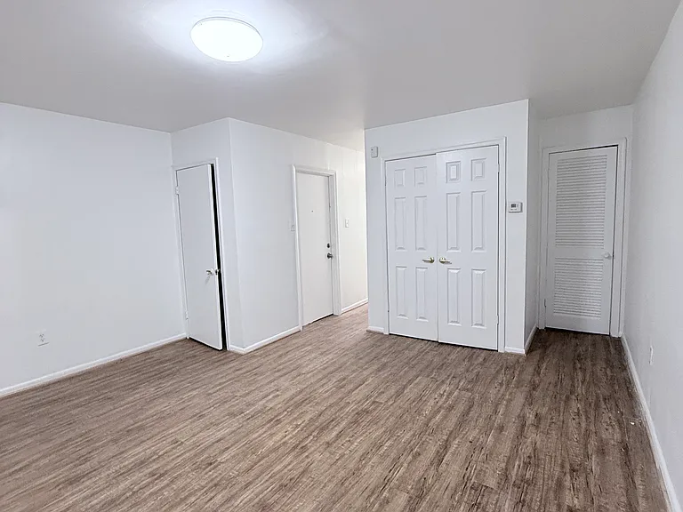 1820 W Fayette St #2 — Photo 6