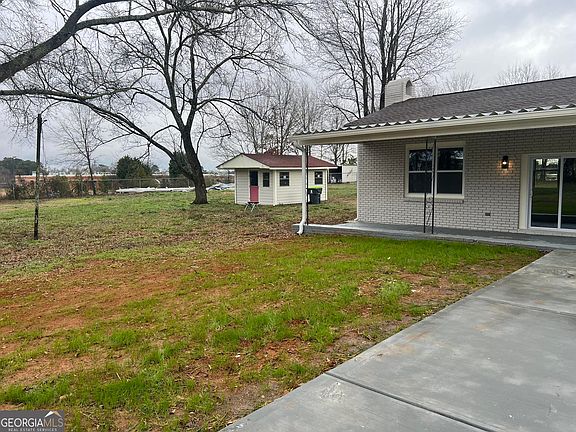4th image of 175 Moss Dr