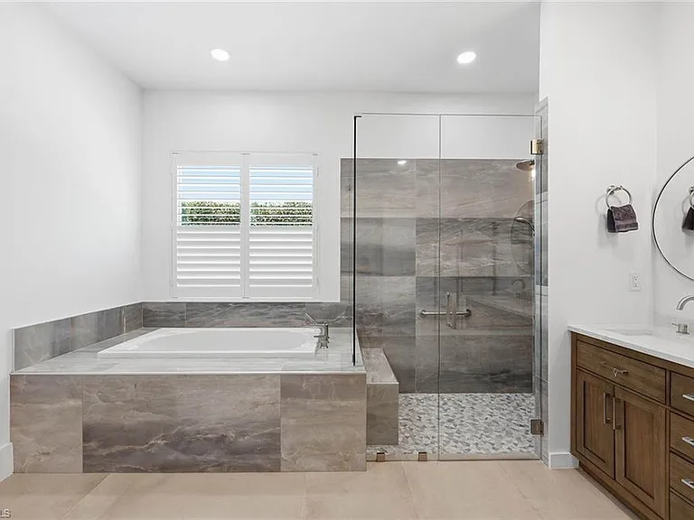 1232 Royal Palm Dr — Photo 15