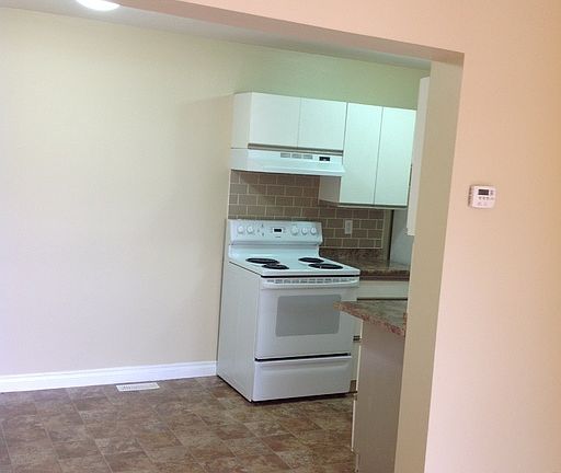 5th image of 20 Callingwood Ct NW