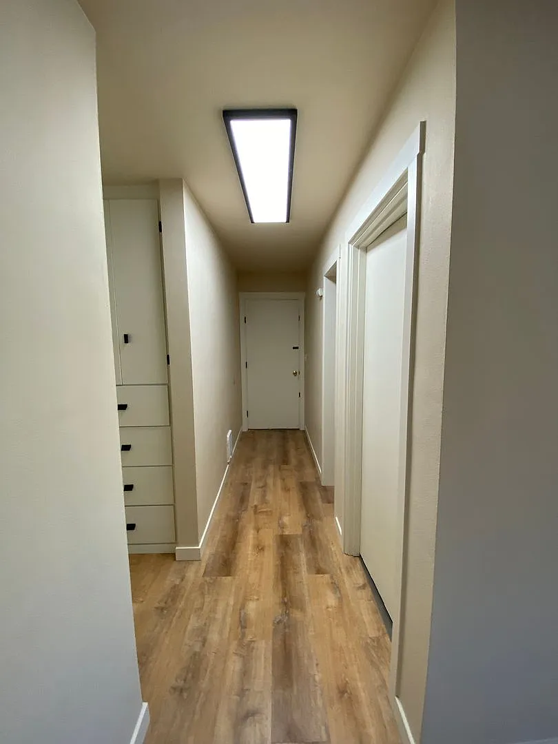 West Valley Duplex With the Kitchen Everyone Wants! — Photo 4