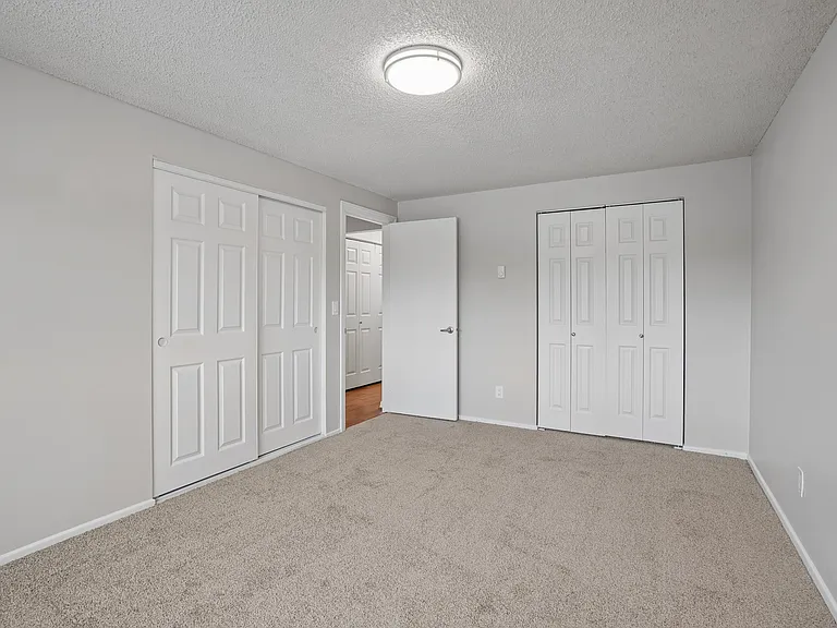 Linden Lane Apartments — Photo 19