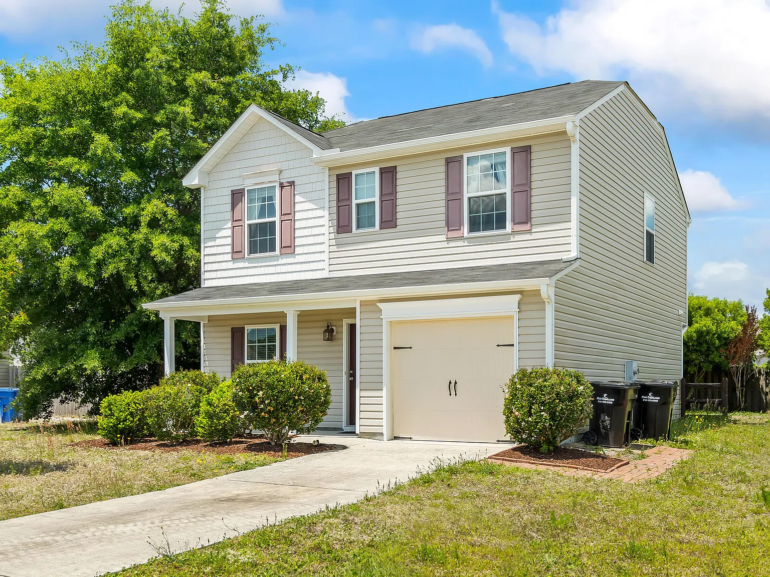 3 bed, 2.5 bath, $1,850 — Photo 2