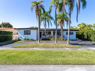 5010 SW 90th Ct, Miami, FL 33165