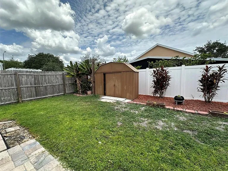 10707 Flycast Cir — Photo 35
