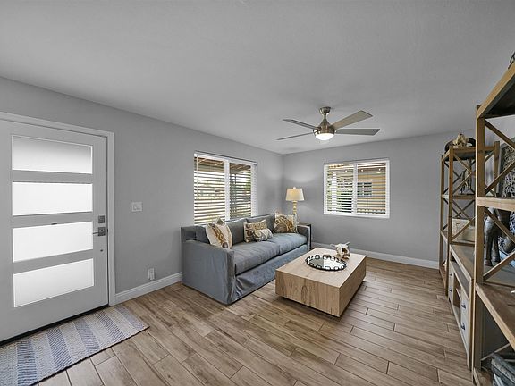 4th image of 2442 E Indianola Ave