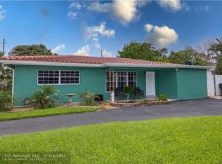 300 SW 2nd St, Boca Raton, FL 33432