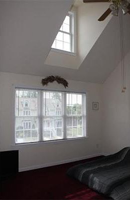 2nd image of 646 Bedford St APT B6