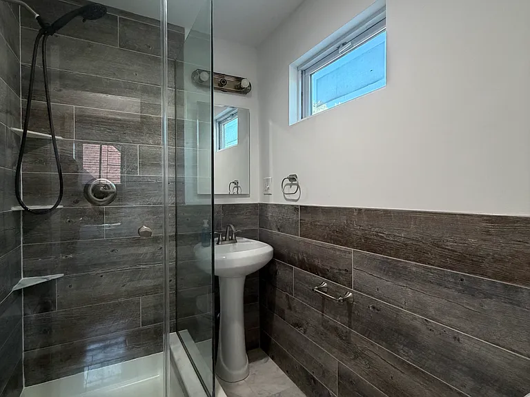 7807 Ridge Blvd #2 — Photo 9