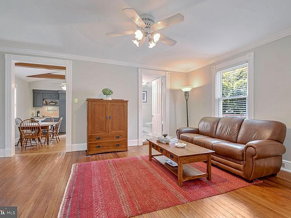 3rd image of 5625 Ruatan St