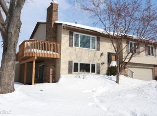 9260 Harbor Ln N, Maple Grove, MN 55369