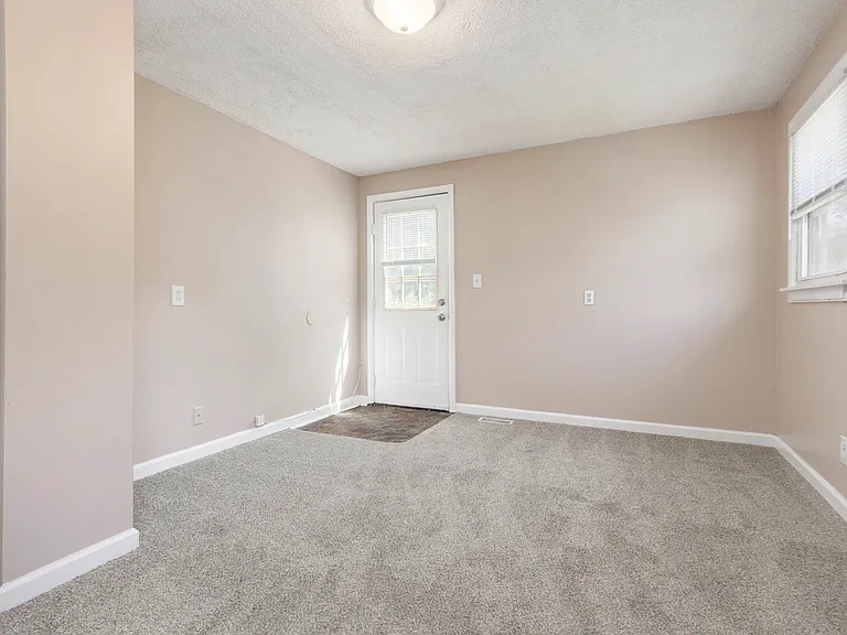 3767 Glenmeade Rd — Photo 21