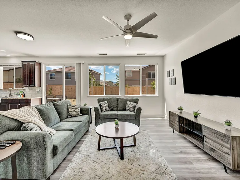 10677 Foxberry Park Dr — Photo 21