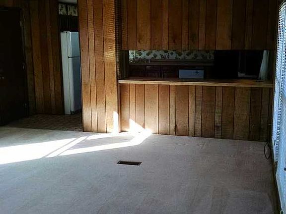 5th image of 3102 Circle Dr N