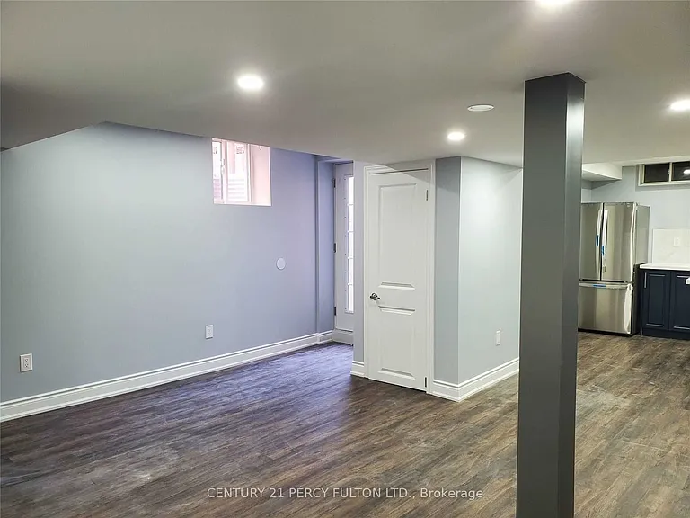 89 Woodcock Ave #BASEMENT — Photo 3