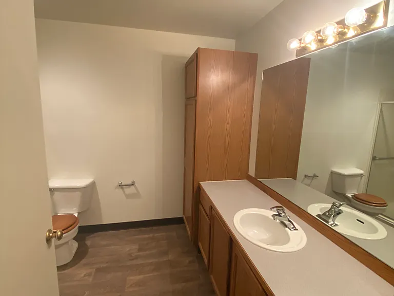 2086 NE Linnea Dr #2 — Photo 8
