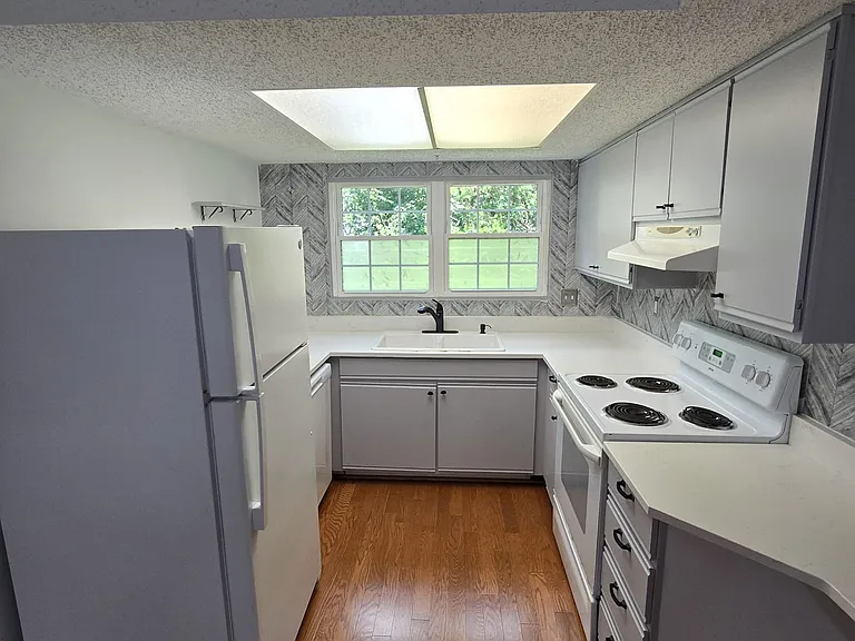 9210 Caspian Way #201 — Photo 8