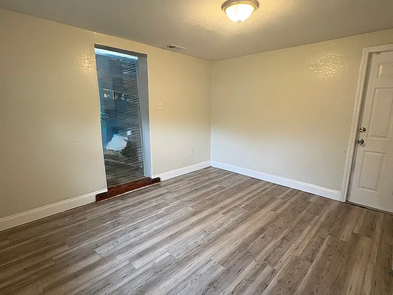Office/dining room