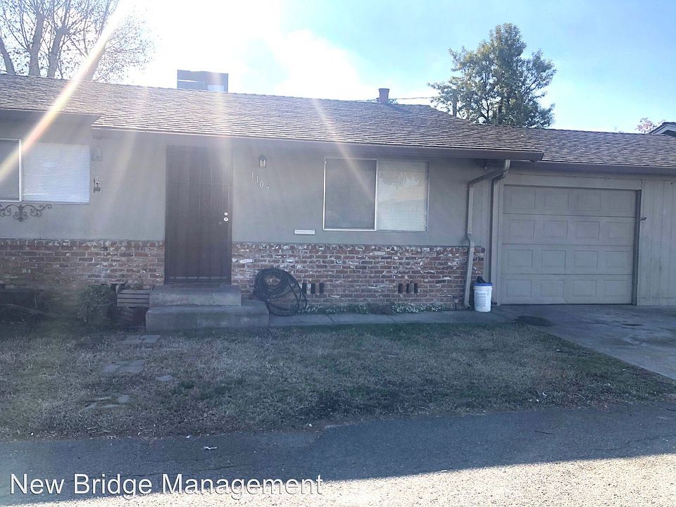1st image of 1107 Pioneer Ave