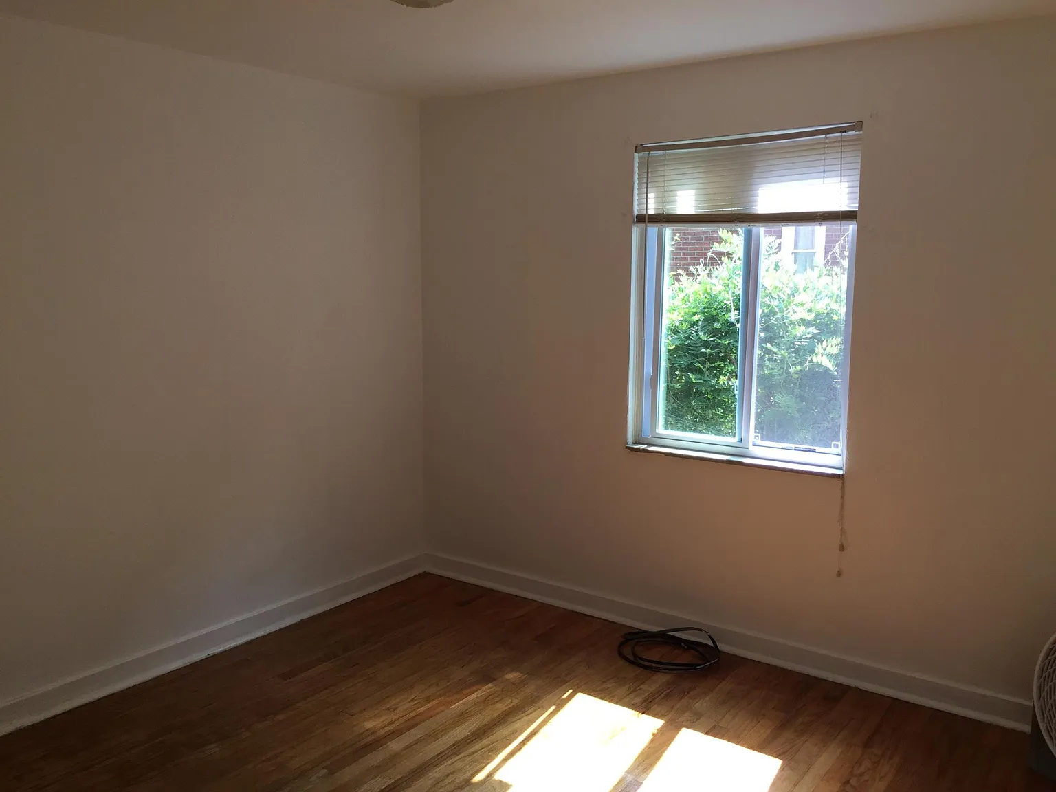 3 bed, 1125 sqft, $1,400 — Photo 4