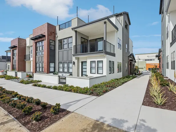 111 10th St, Marina, CA 93933