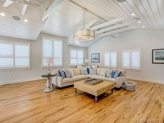 4th image of 45B Long Beach Blvd