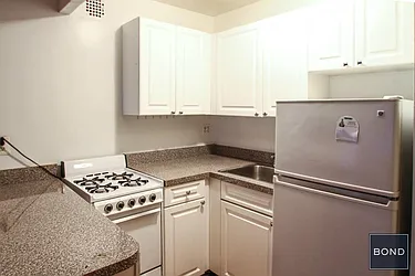 Rented by Bond New York