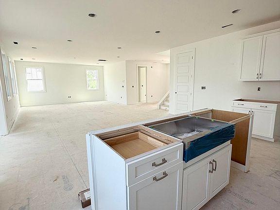 5th image of 5204 Boylston Dr