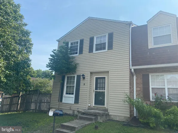 9 McGrady Sq, Catonsville, MD 21228