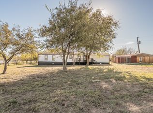 109 Hawkins Way, Rhome, TX 76078