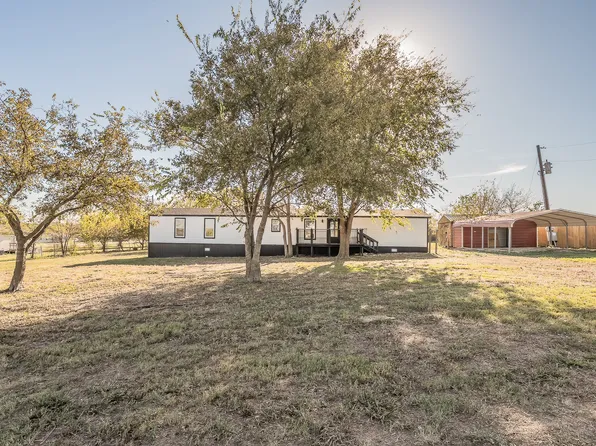 109 Hawkins Way, Rhome, TX 76078