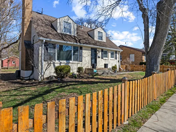 914 Central Ave, Deerfield, IL 60015