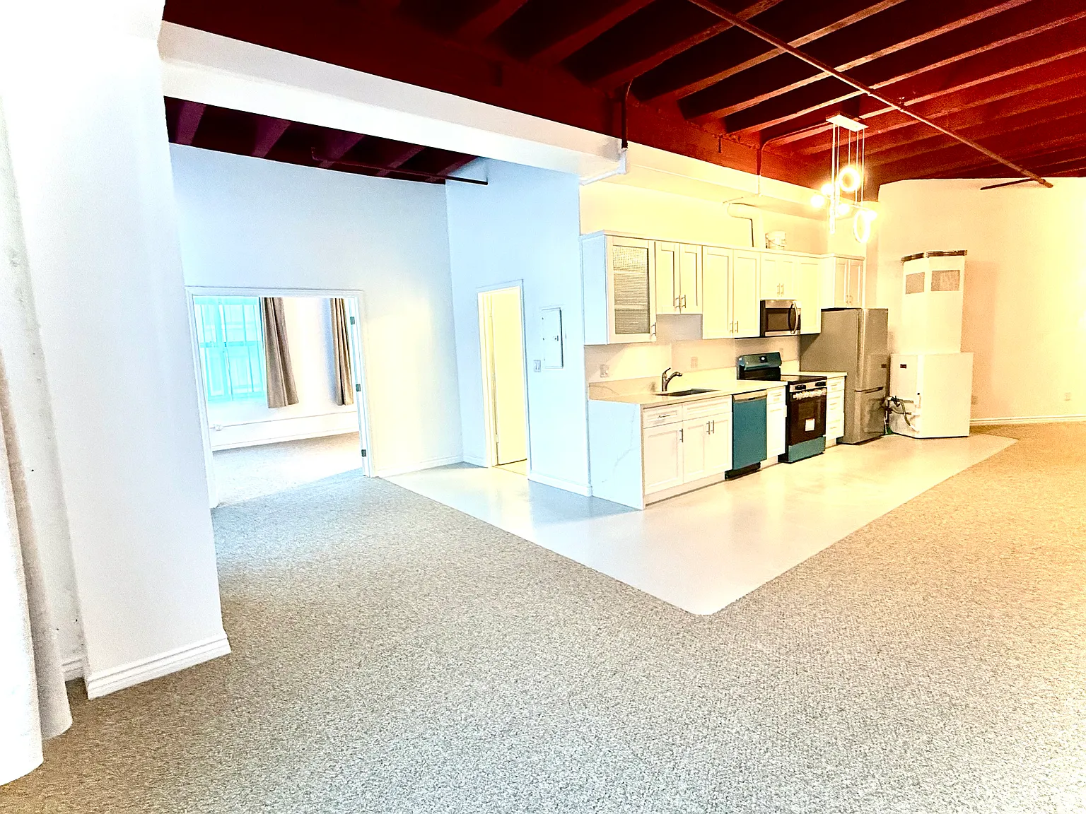 2 bed, 1280 sqft, $2,999 — Photo 2
