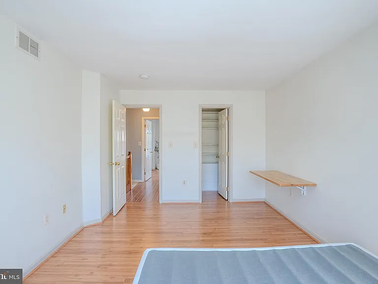 128 S Barrow Pl — Photo 23