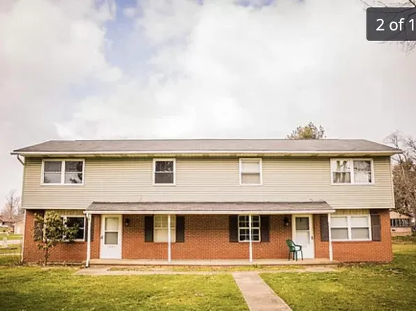 1837 Clearbrook Rd NW, Massillon, OH 44646