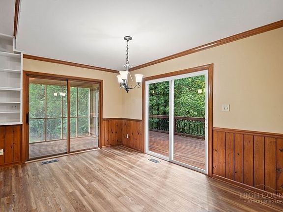 5th image of 4013 Carlton Drive