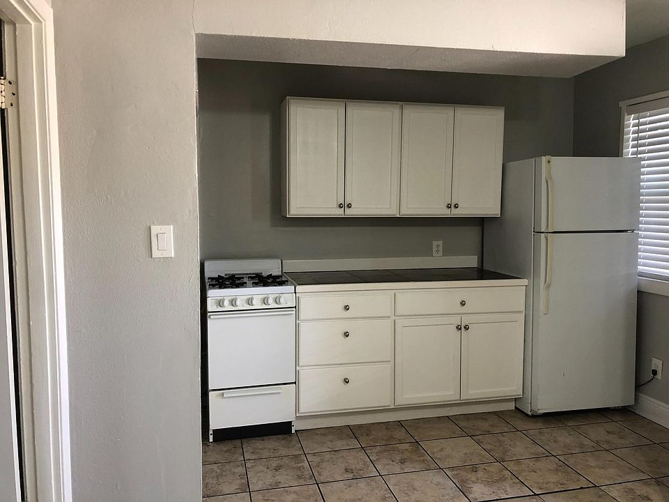 2nd image of 110 Gennaro Pl