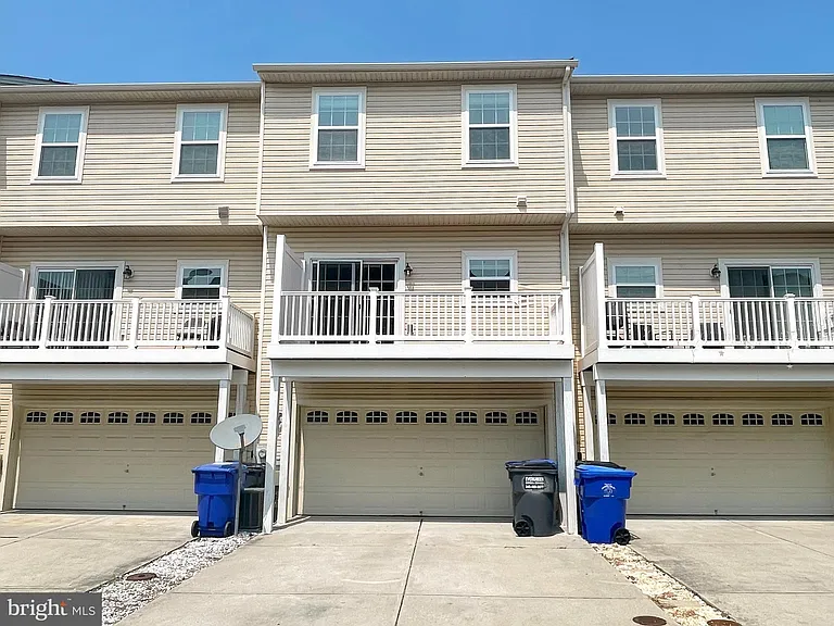 2863 Hedgerow Pl — Photo 28