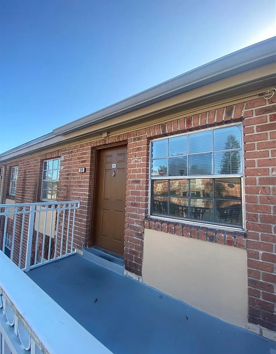 1 bed, 550 sqft, $1,150 — Photo 3