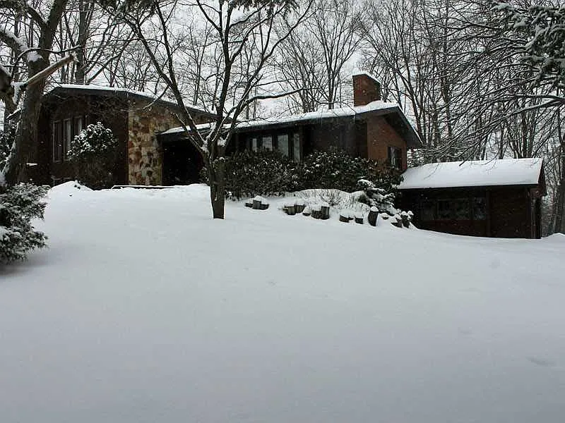 630 Broadway photo 1